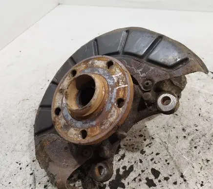 Volkswagen Tiguan Front wheel hub spindle knuckle