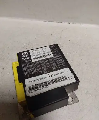 Volkswagen PASSAT B6 Airbag control unit/module 3C0909605M 10H030S2522 391125