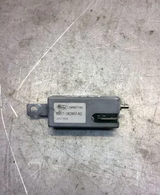 Ford S-MAX Aerial antenna amplifier 6M2T18C847AC