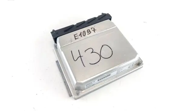 Volvo V70 Engine control unit/module 08675155A