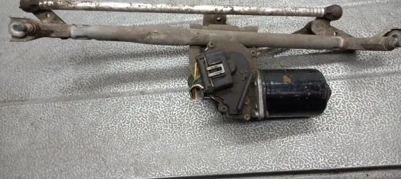 Opel Corsa C Front wiper linkage 