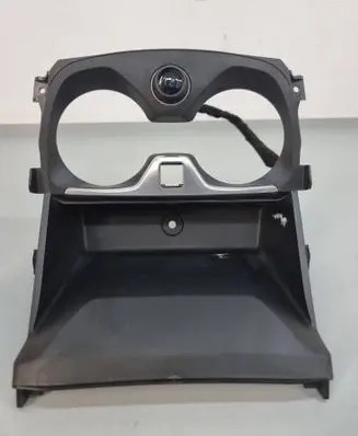 BMW 1 F40 Other center console (tunnel) element 2081567X