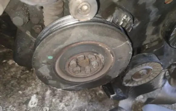 Alfa Romeo 166 Crankshaft pulley