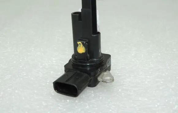 Toyota Avensis T270 Mass air flow meter 222040V020 3932052000