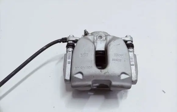 BMW X4 G02 Front brake caliper 6882253