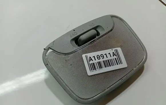 Peugeot 4007 Rear seat light MR190205