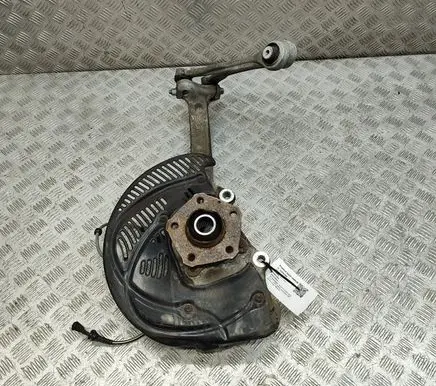 Audi e-tron Front wheel hub 4M0407559