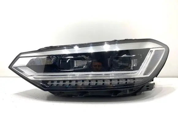 Volkswagen Touran III Headlight/headlamp 5TB941081B