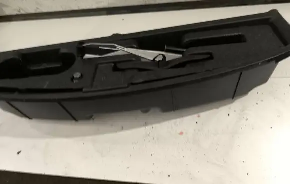 Opel Antara Trunk/boot storage box wall 