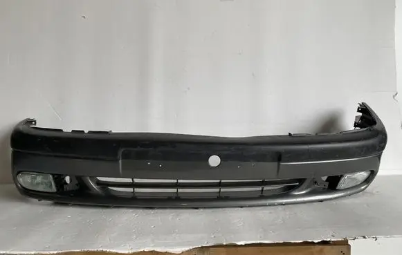 Renault Laguna I Front bumper 6025300471