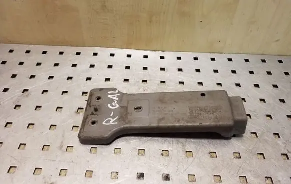 KIA Sorento Rear bumper mounting bracket 866933E500