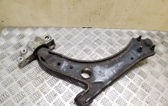 Skoda Octavia Mk2 (1Z) Front lower control arm/wishbone 1K0407190E