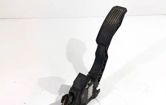 Toyota Avensis T270 Accelerator throttle pedal 7811002011
