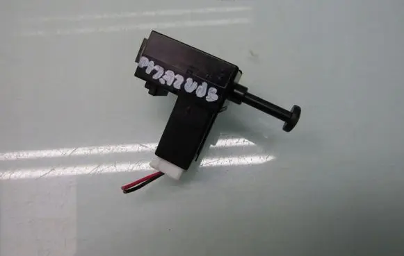 Mazda 3 Brake pedal sensor switch