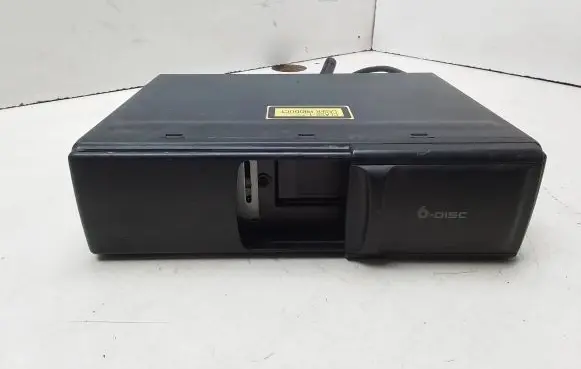 Audi A6 S6 C5 4B CD/DVD changer 