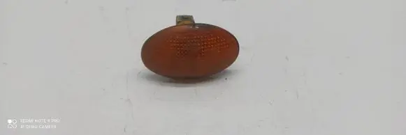 Ford Focus Front fender indicator light
