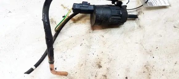 Renault Clio II Windscreen/windshield washer pump 7700430702