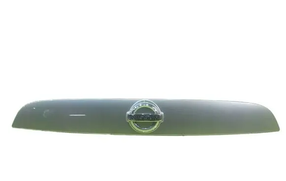 Nissan Juke I F15 Rear light center trim bar blend 