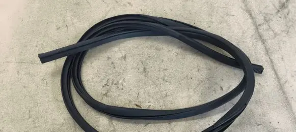 Nissan Murano Z52 Rubber seal rear door
