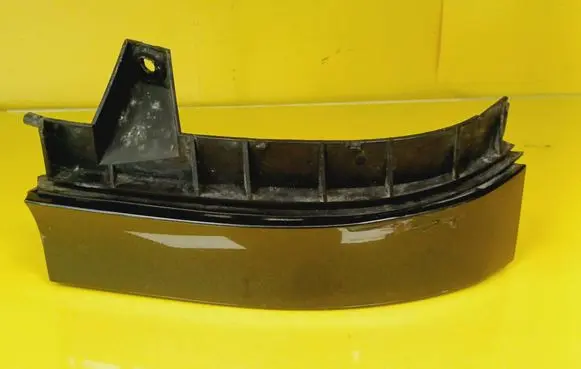 Audi A3 S3 8L Rear/tail light trim molding 8L0807377