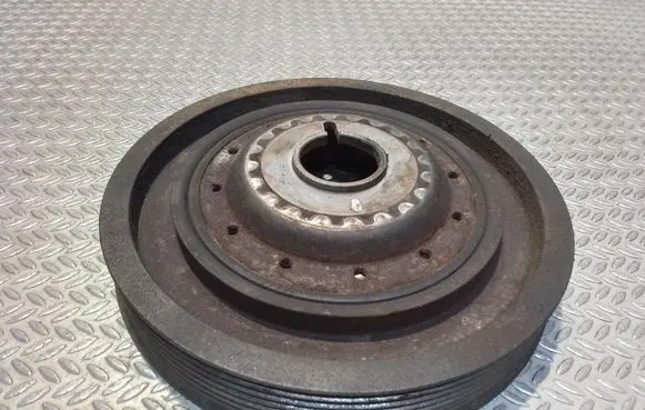 Dacia Logan I Crankshaft pulley 28317