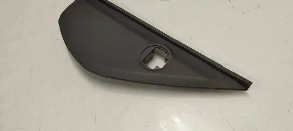 Hyundai Kona I Dashboard side end trim 84767j9200