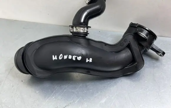Ford Mondeo MK V Intercooler hose/pipe DS739F805HD