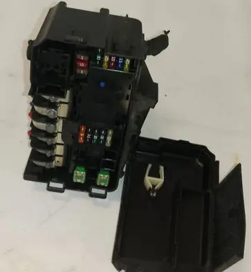 Volkswagen Polo V 6R Fuse module 6C0907361F