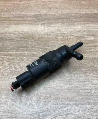 Audi A6 S6 C6 4F Headlight washer pump 3B7955681 001016 WithPlug