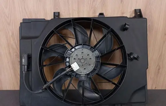 Electric radiator cooling fan