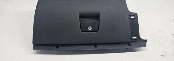 Volvo V50 Glove box 8626141