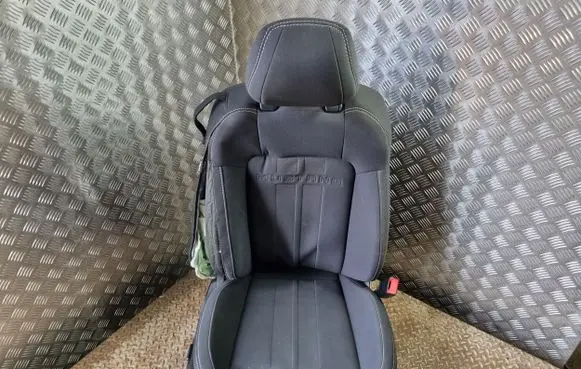 Ford Mustang VI Front passenger seat 