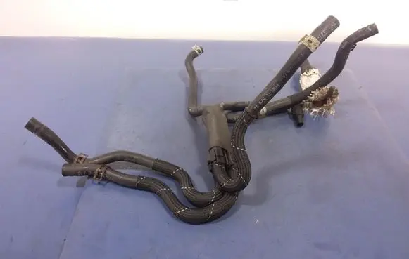 Audi A7 S7 4G Fuel line pipe