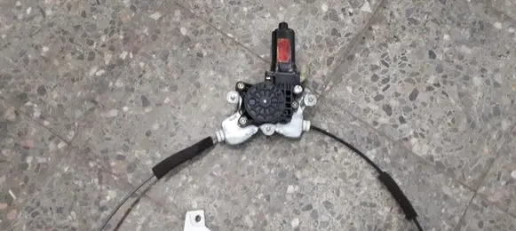 KIA Magentis Rear window lifting mechanism without motor 0130821401