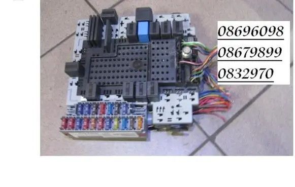Volvo XC90 Fuse module 08696098 08679899