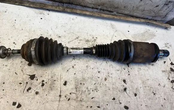 BMW X1 E84 Front driveshaft 7591681