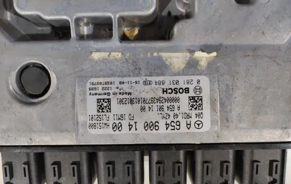 Mercedes-Benz E W213 Engine control unit/module A6549001400 A6549011400 0281031884
