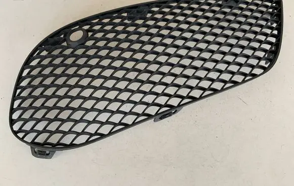 Mercedes-Benz C W205 Front bumper lower grill A2058852623