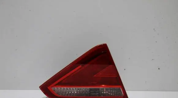 Audi A5 8T 8F Tailgate rear/tail lights 8T0945093 AU484LINKS