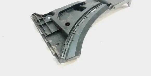 Volvo XC90 Front bumper mounting bracket 30698129