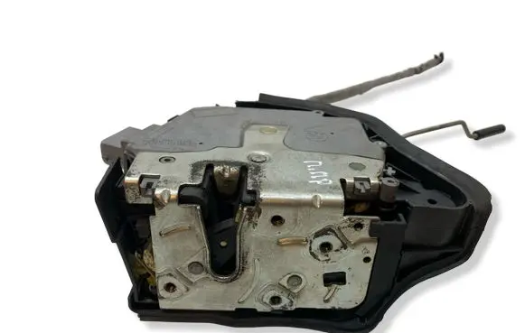 BMW X5 E53 Front door lock 8402538