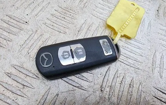Mazda 6 Ignition key/card 2011DJ5486 SE13E01 CAAA35A