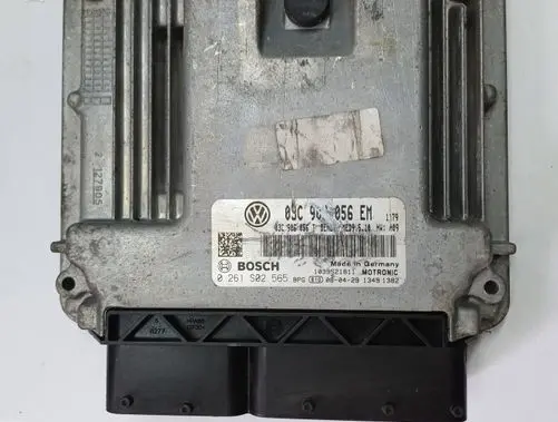 Volkswagen Golf V Engine control unit/module ECU 03C906056EM 0261S02565 MED9510