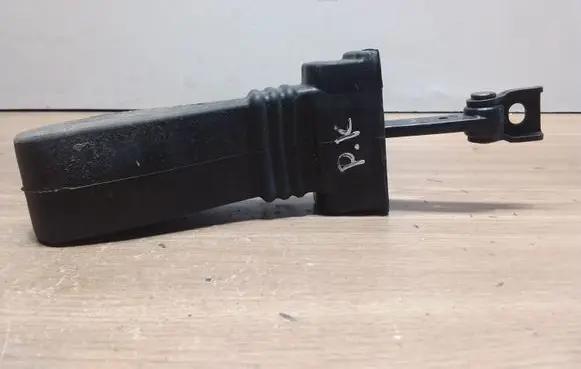Audi A4 S4 B8 8K Front door check strap stopper 8K0837249B