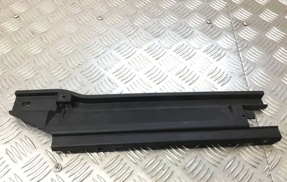 Mercedes-Benz GL X166 Other trunk/boot trim element A1666841431