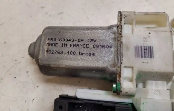 Volvo V50 Rear door window regulator motor 30710147 992753106