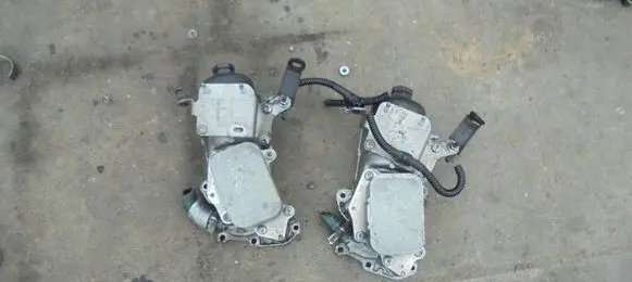 Citroen Berlingo Engine oil radiator 