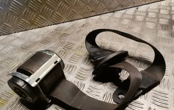 Mini One - Cooper Coupe R56 Front seatbelt 2751226