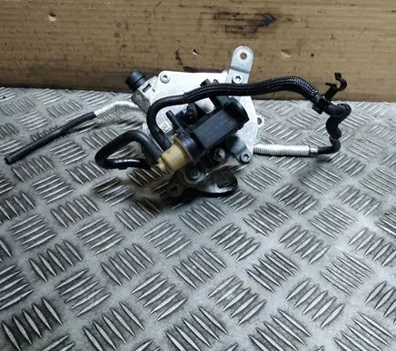 Ford Kuga II Vacuum pump DS7G2A451CB CM5G9F490AA