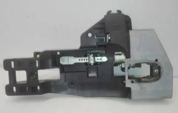 Audi TT TTS Mk2 Front door coupe exterior handle/bracket 8J0837886 8J02837886 8J2837886